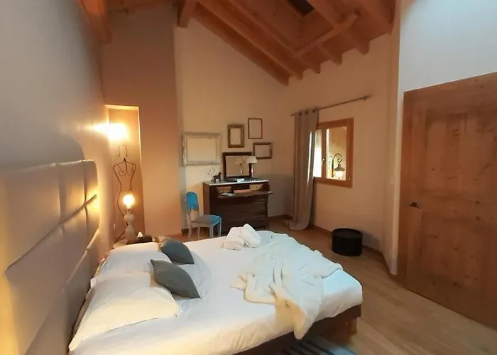 Chez La Nanie Bed & Breakfast